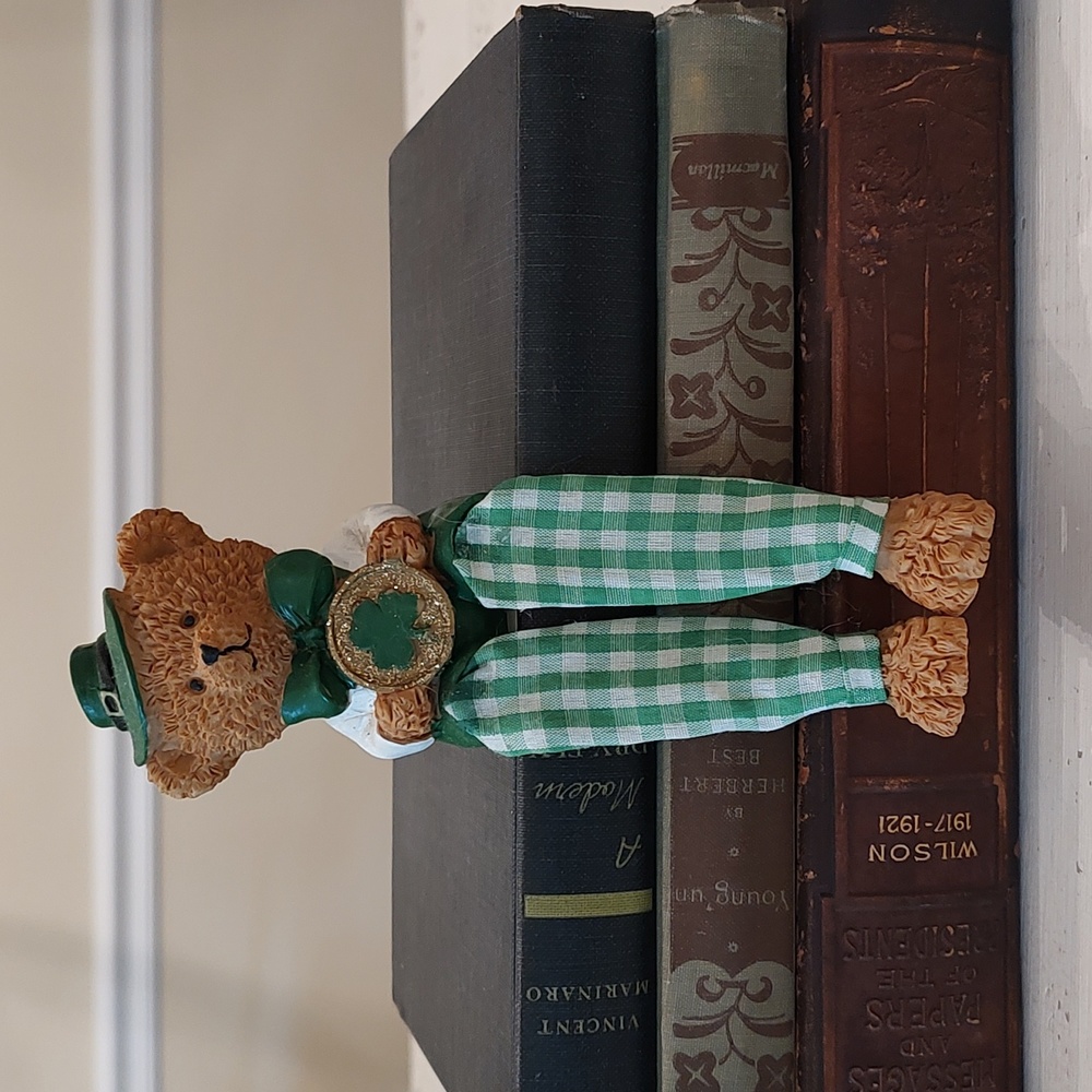 St Patrick's Day teddy bear with dangle legs